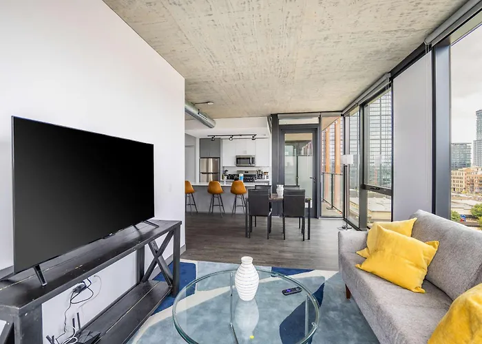 Freshly Minted 2br - Elegance & Comfort In Apartment