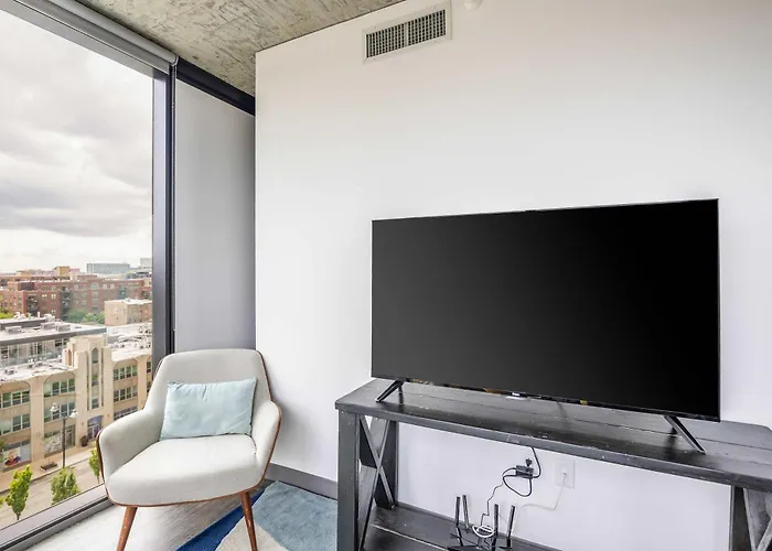 Freshly Minted 2br - Elegance & Comfort In * Chicago